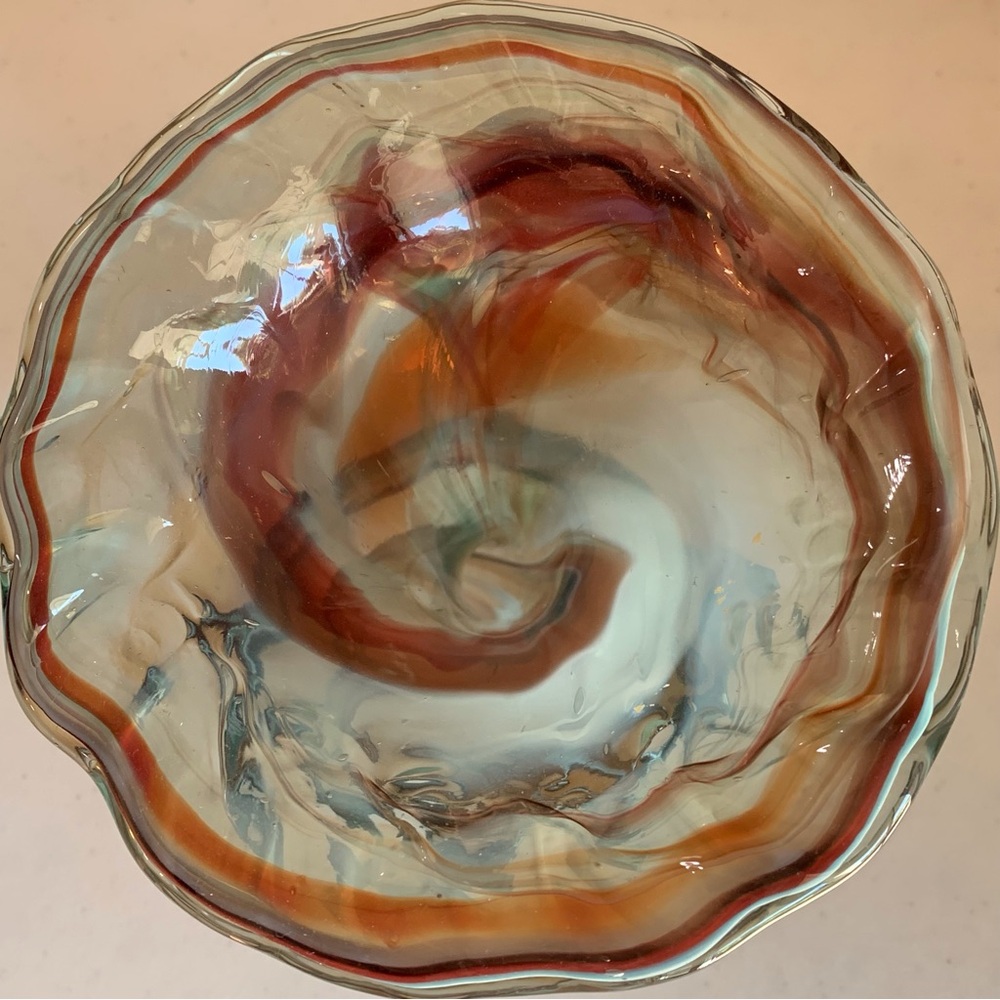 Trumpet Hand Blown Art Glass Vase With Swirl Circle Base - Picture 4 of 7